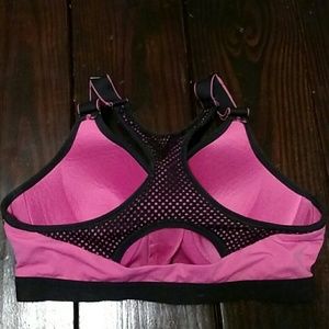 68 off made in form intimates sleepwear athletic bra center front made in form bra